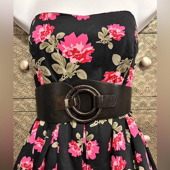 FOREVER 21 Black And Pink Floral Dress - Picture 2 of 3